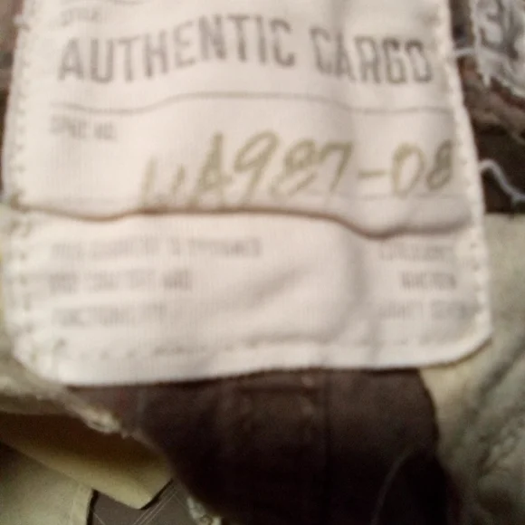 AEROPOSTALE vintage men's authentic cargo brown print shorts. Size 36 waist. - Picture 11 of 13